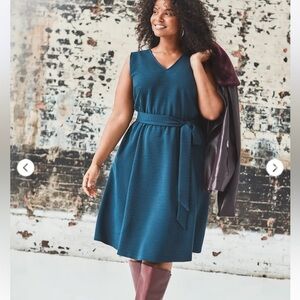 LANE BRYANT Dress Blue Textured Tie Waist V Neck Sleeveless Ribbed 26 / 28 Plus